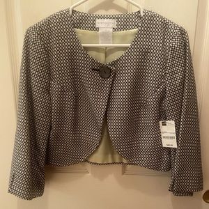 NWT Worthington Cropped Black and White Blazer/Suit Jacket.